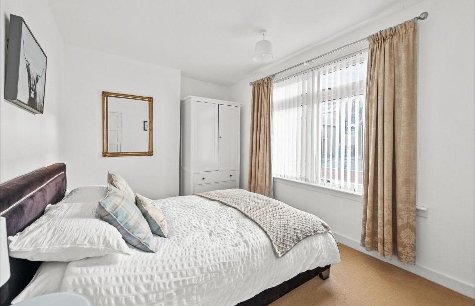 Balmoral Residence 30 Mins From Edinburgh And Glasgow ฟัลเคิร์ก ภายนอก รูปภาพ